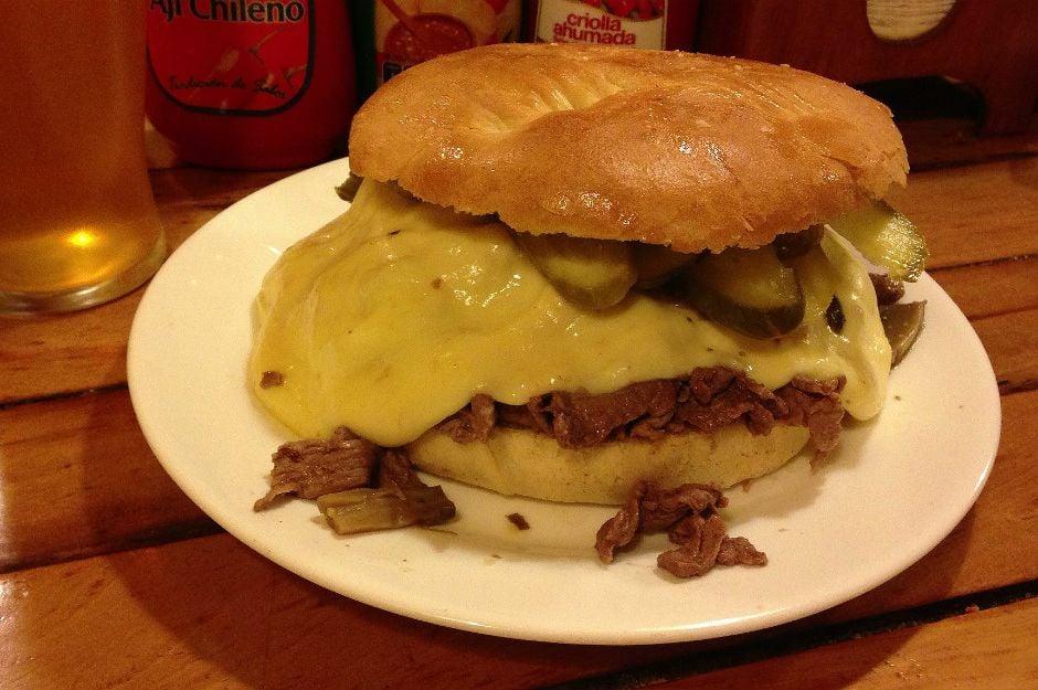 barros-luco-burger-sandvic