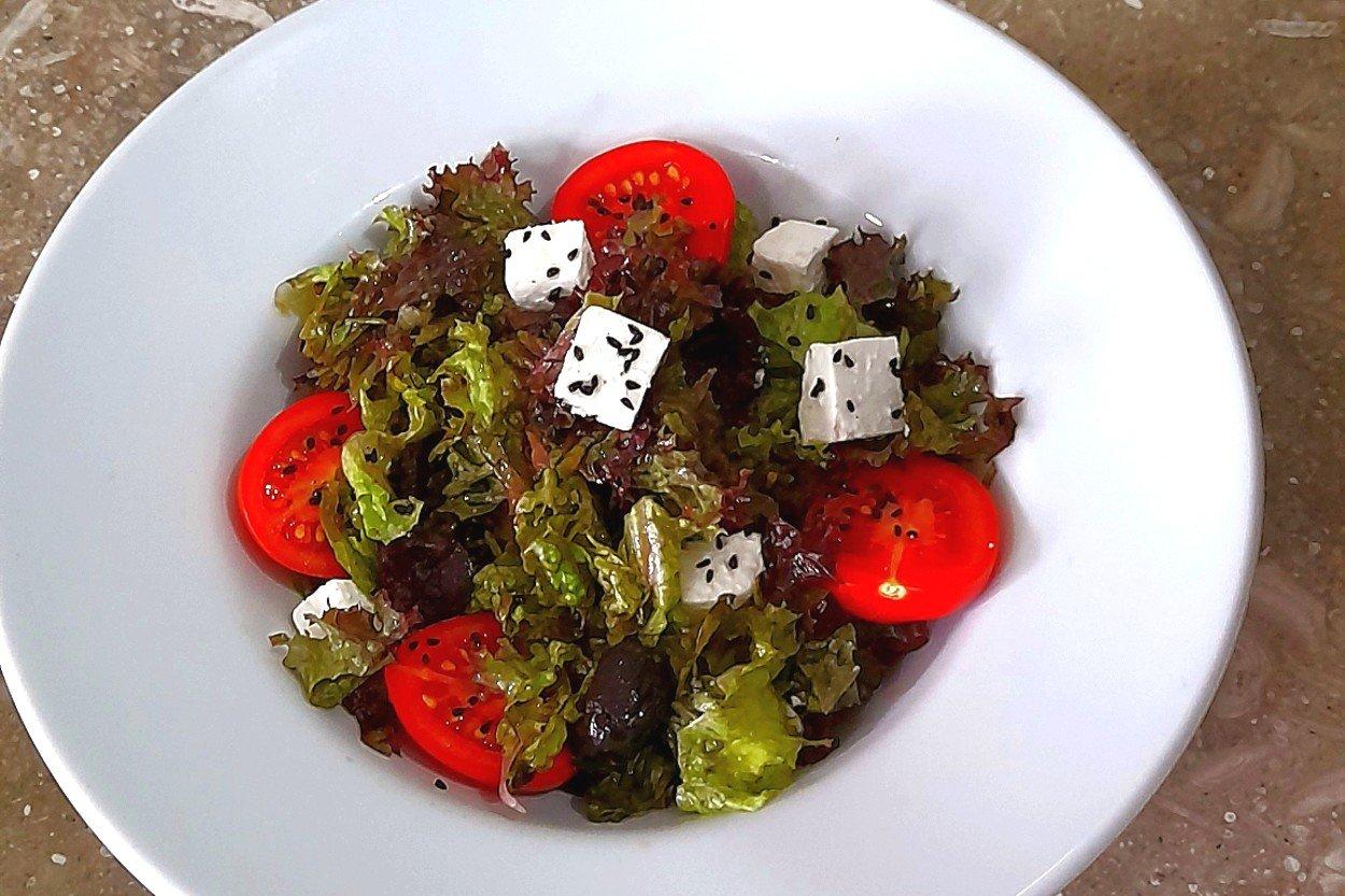 Akdeniz Salatası Tarifi