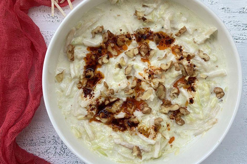 Erişteli Kabak Salatası Tarifi