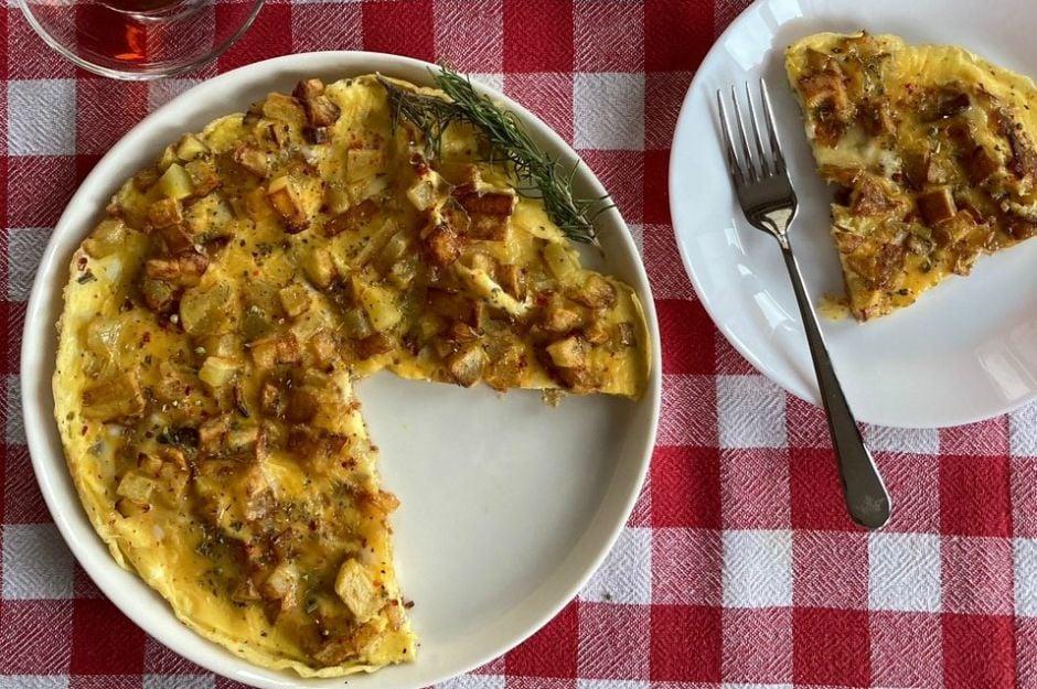 patatesli-baharatli-omlet