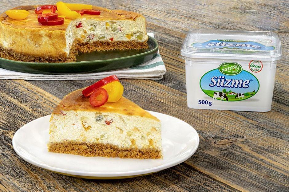 sutas-bu-lezzetin-tarifi-yok-tuzlu-cheesecake-yemekcom (1)