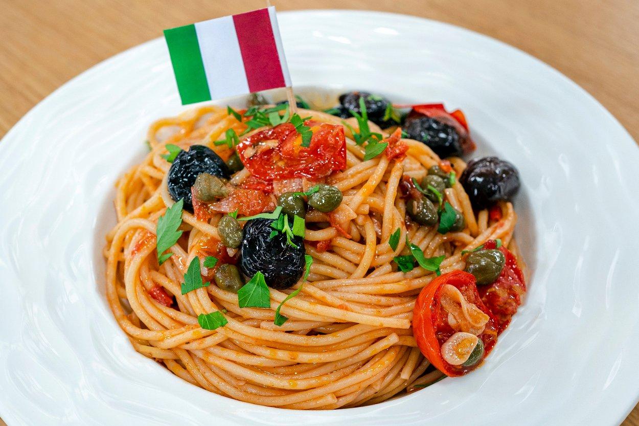 Spaghetti Puttanesca Tarifi