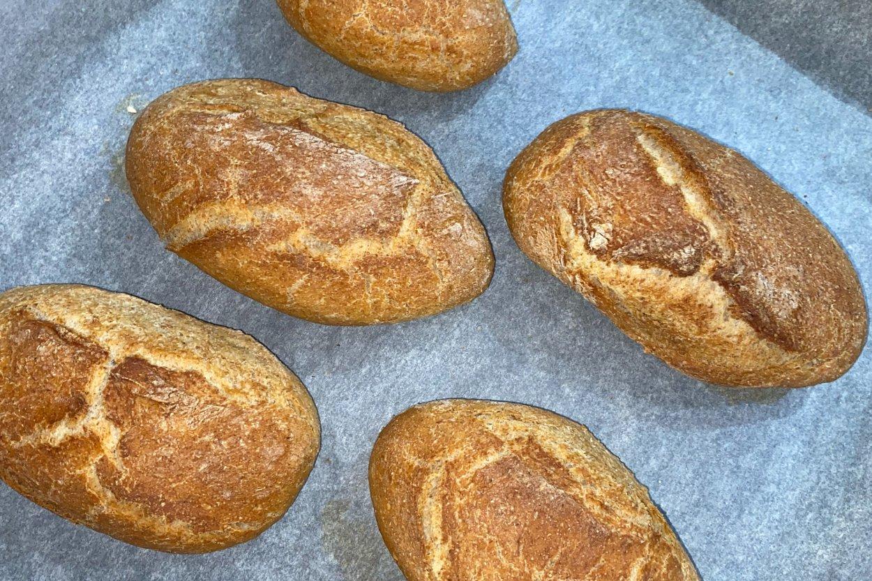 tam-bugdayli-minik ekmek-healthy