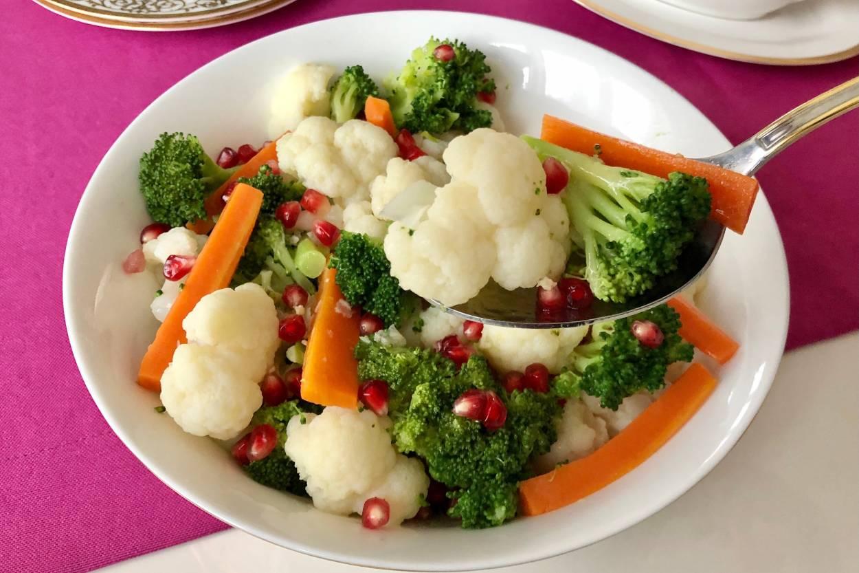brokolili-karnabahar-salatasi-tarifi