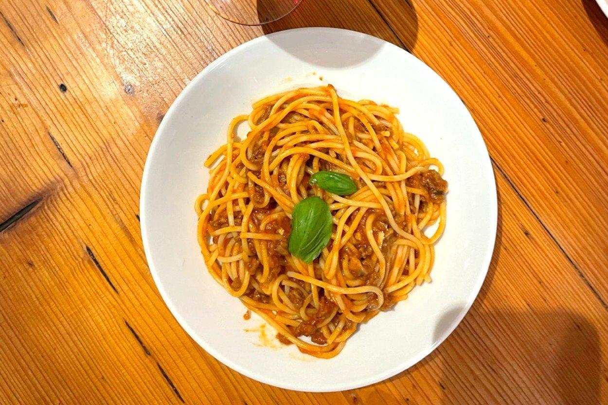 spaghetti-bolognese-selin