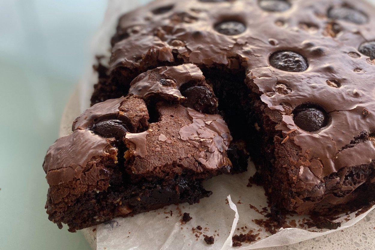 Çikolatalı Cevizli Brownie Tarifi