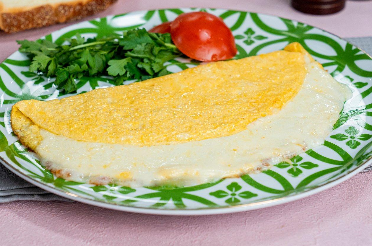 kasarli-omlet-yemekcom